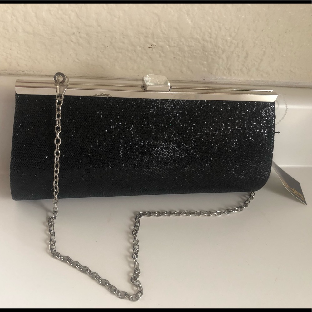 Elegant clutch